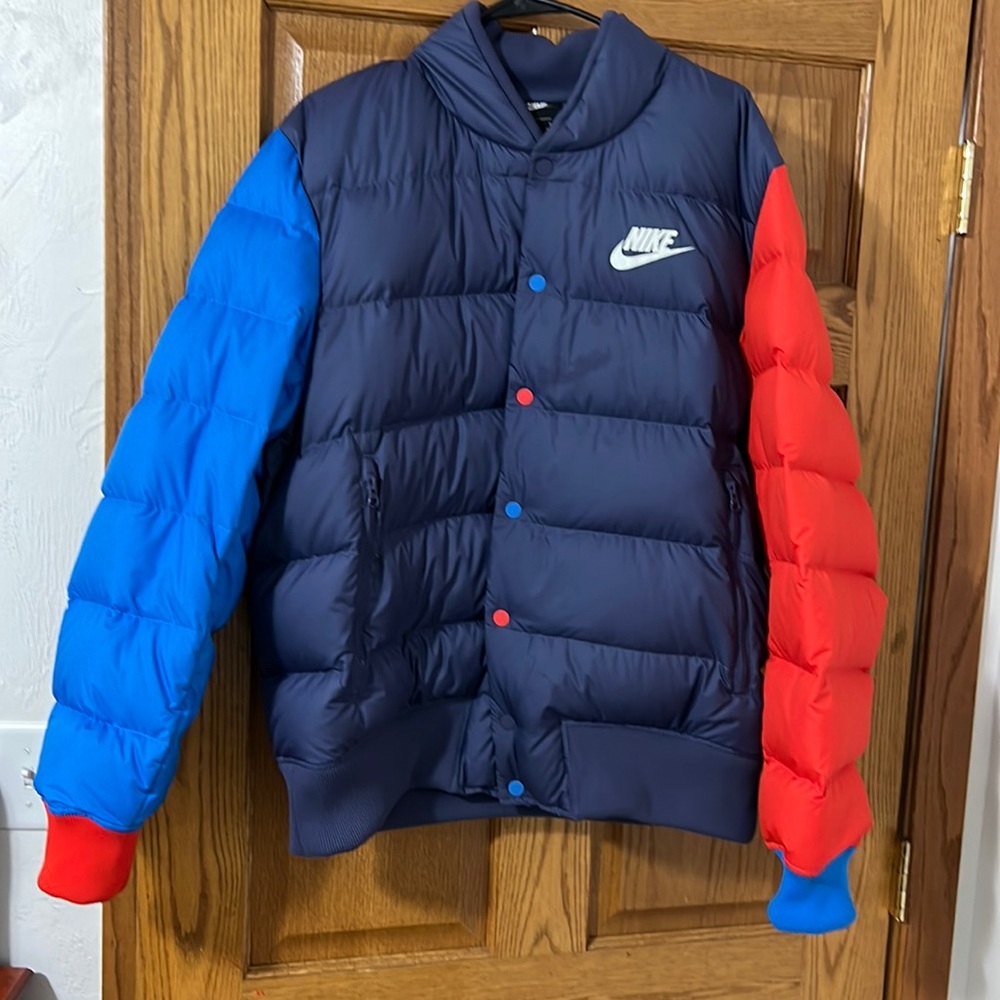 Nike coat woman’s SZ L